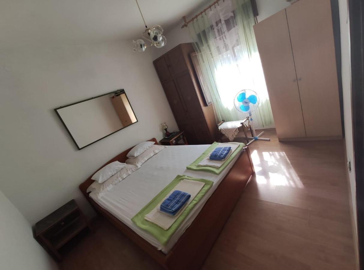 Family Apartment Near Beach Biograd Na Moru Luaran gambar