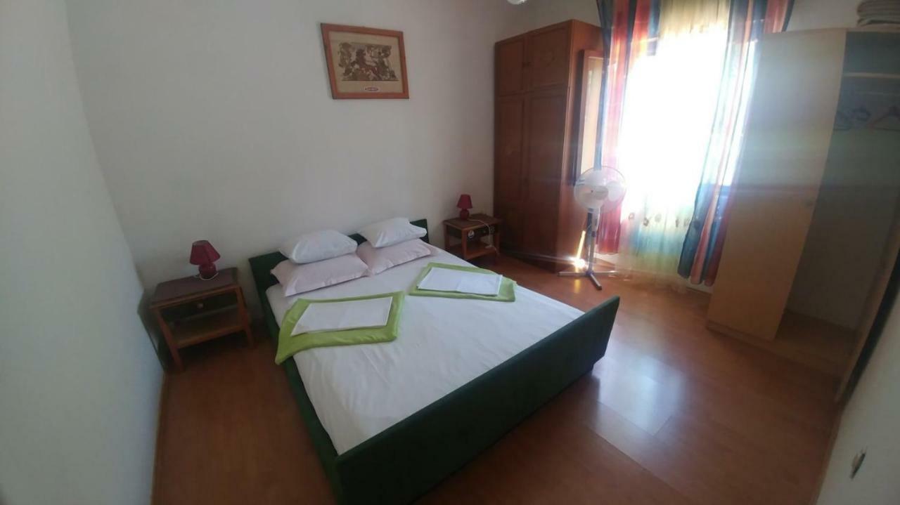 Family Apartment Near Beach Biograd Na Moru Luaran gambar