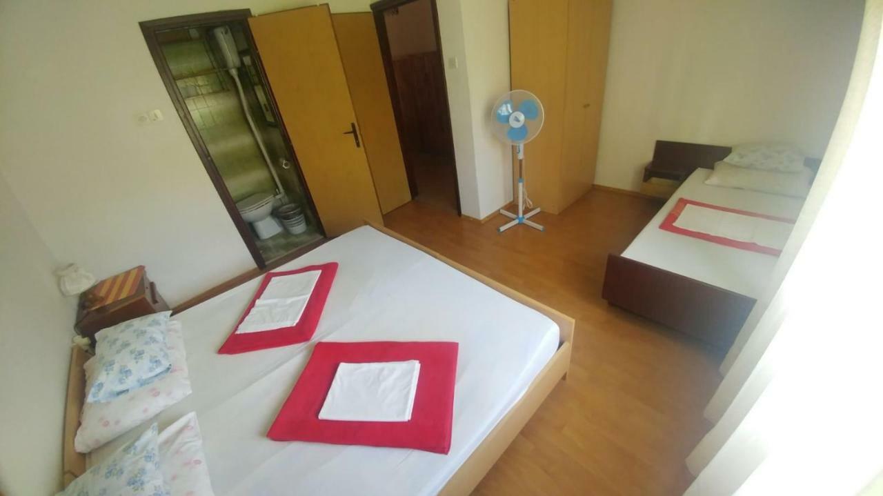 Family Apartment Near Beach Biograd Na Moru Luaran gambar