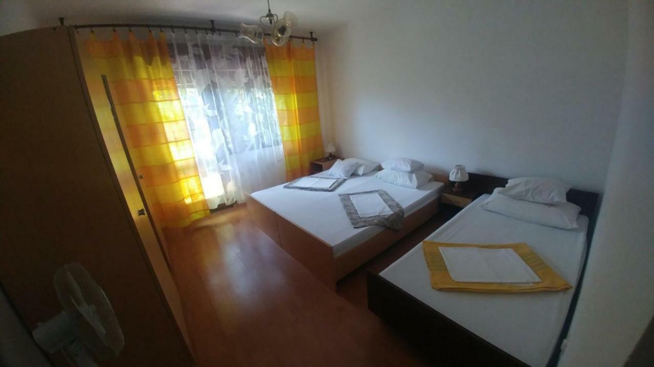 Family Apartment Near Beach Biograd Na Moru Luaran gambar